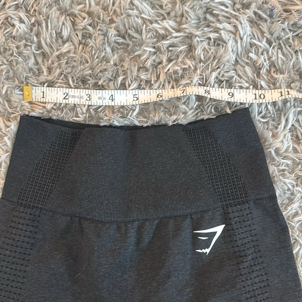 Gymshark Vital Seamless 2.0 Compression Fit Shorts - Picture 2 of 5